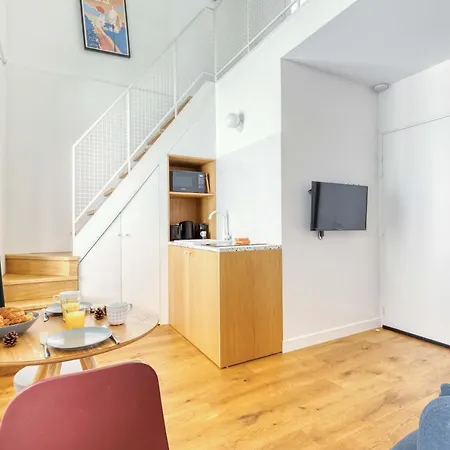 Les De Montmartre - Secret Courtyard Apartment *