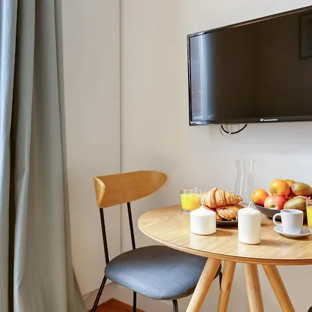 Apartment Les De Montmartre - Secret Courtyard *