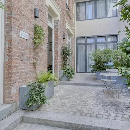 Les De Montmartre - Secret Courtyard Apartment *