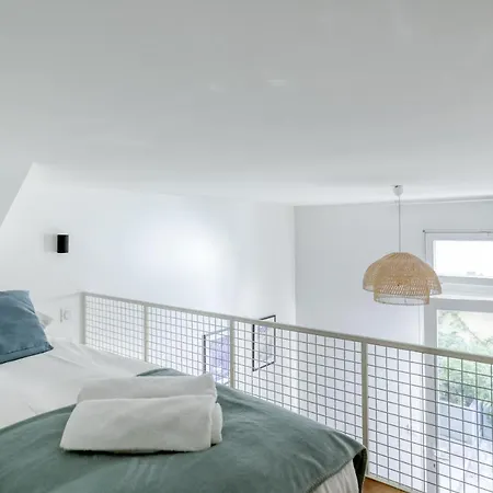 Les De Montmartre - Secret Courtyard Apartment Paris