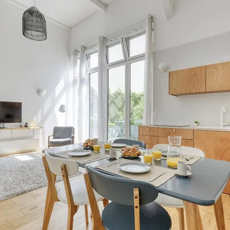 Les De Montmartre - Secret Courtyard Apartment Paris