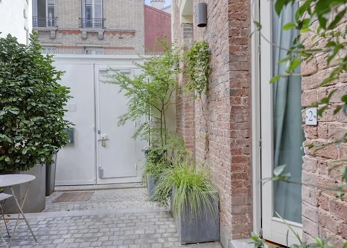 Διαμέρισμα Les De Montmartre - Secret Courtyard Παρίσι